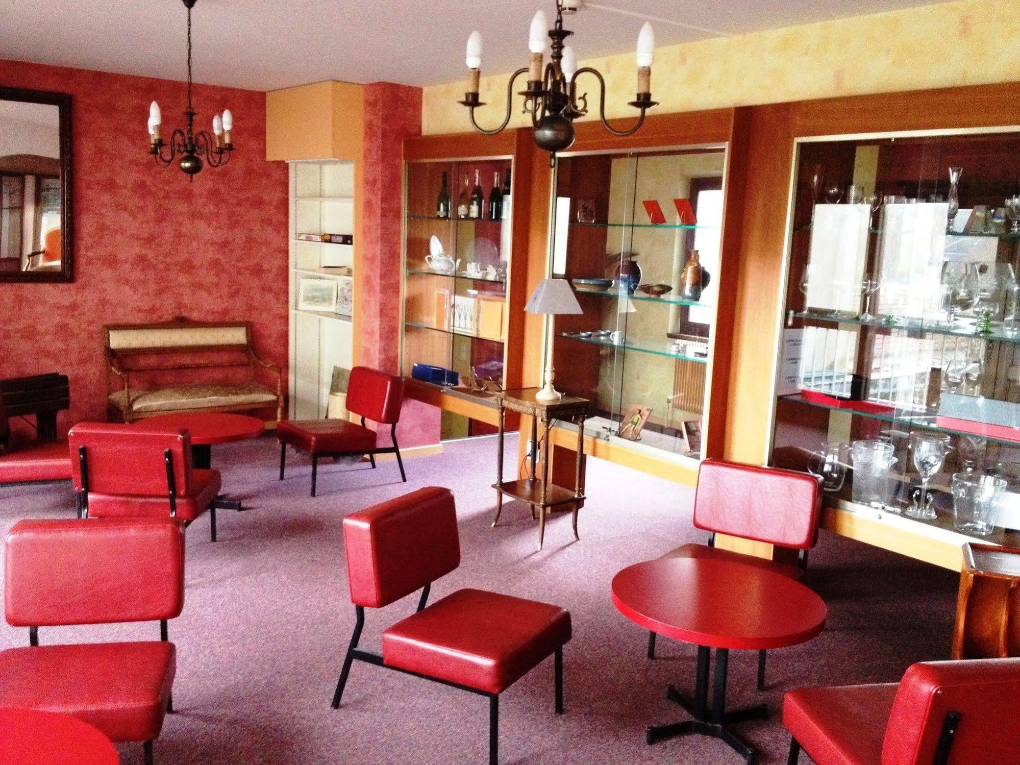 Les Cigognes Hotel Abreschviller ภายนอก รูปภาพ