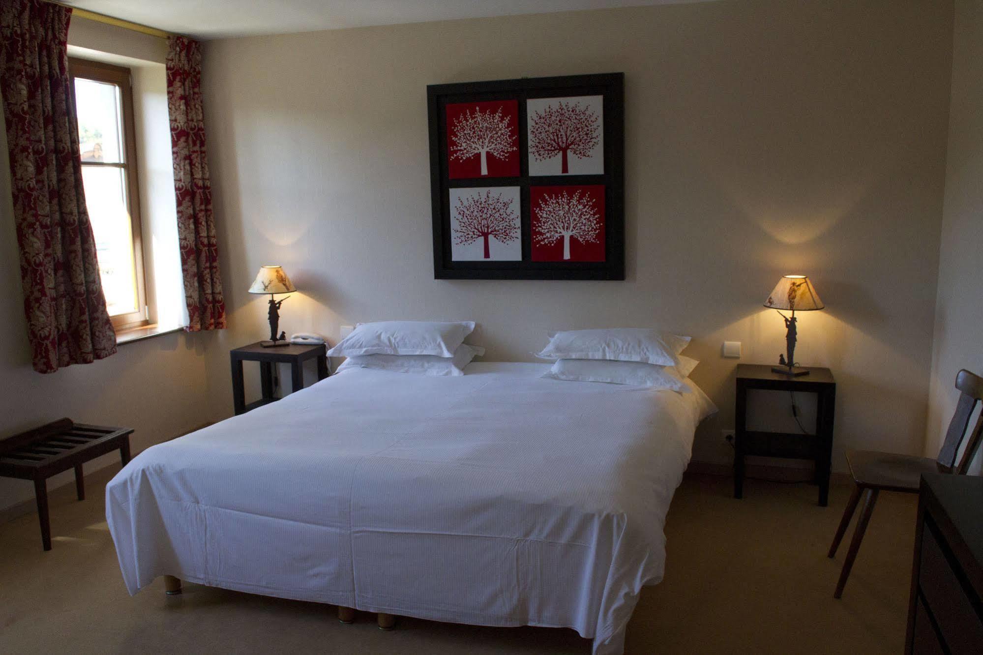 Les Cigognes Hotel Abreschviller ภายนอก รูปภาพ